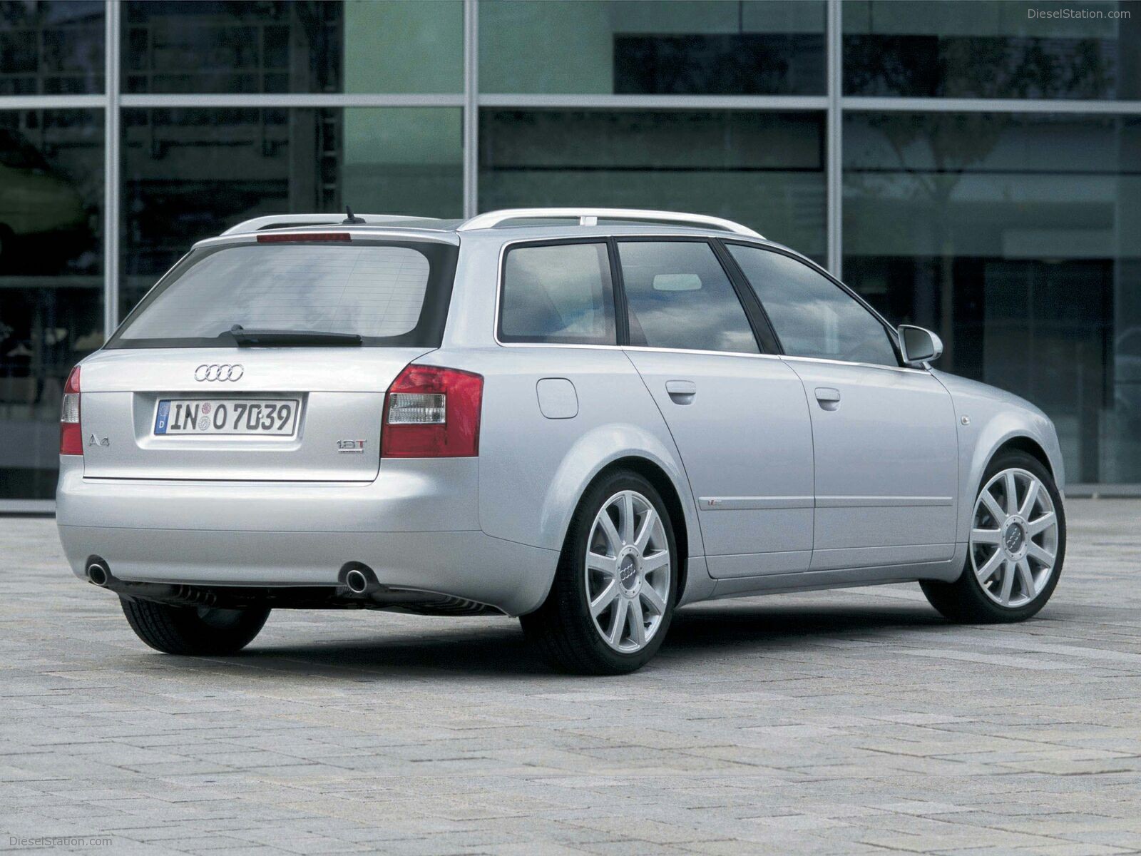 Audi A4 Avant (2000)